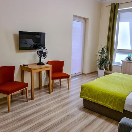 Antoninska Hotel & Apartamenty Leszno (Greater Poland) Exterior foto