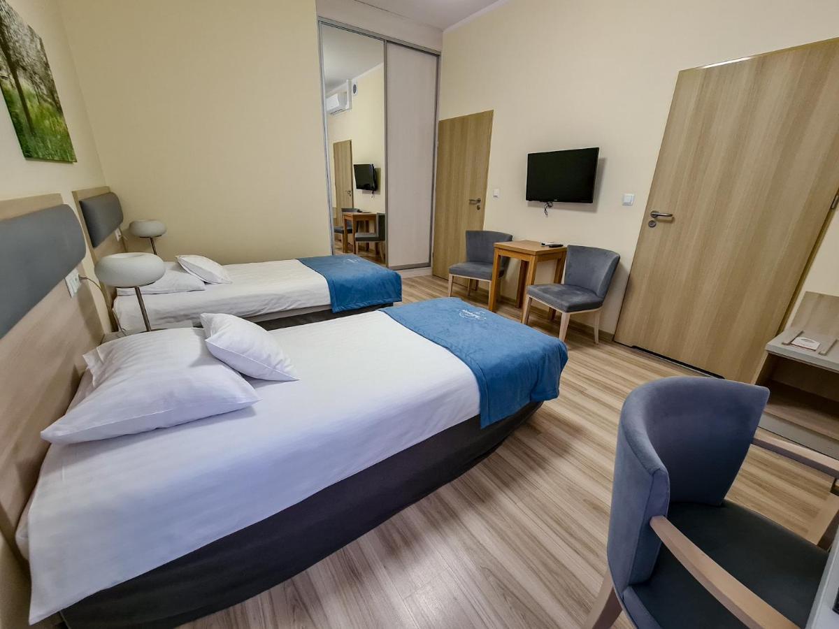 Antoninska Hotel & Apartamenty Leszno (Greater Poland) Exterior foto