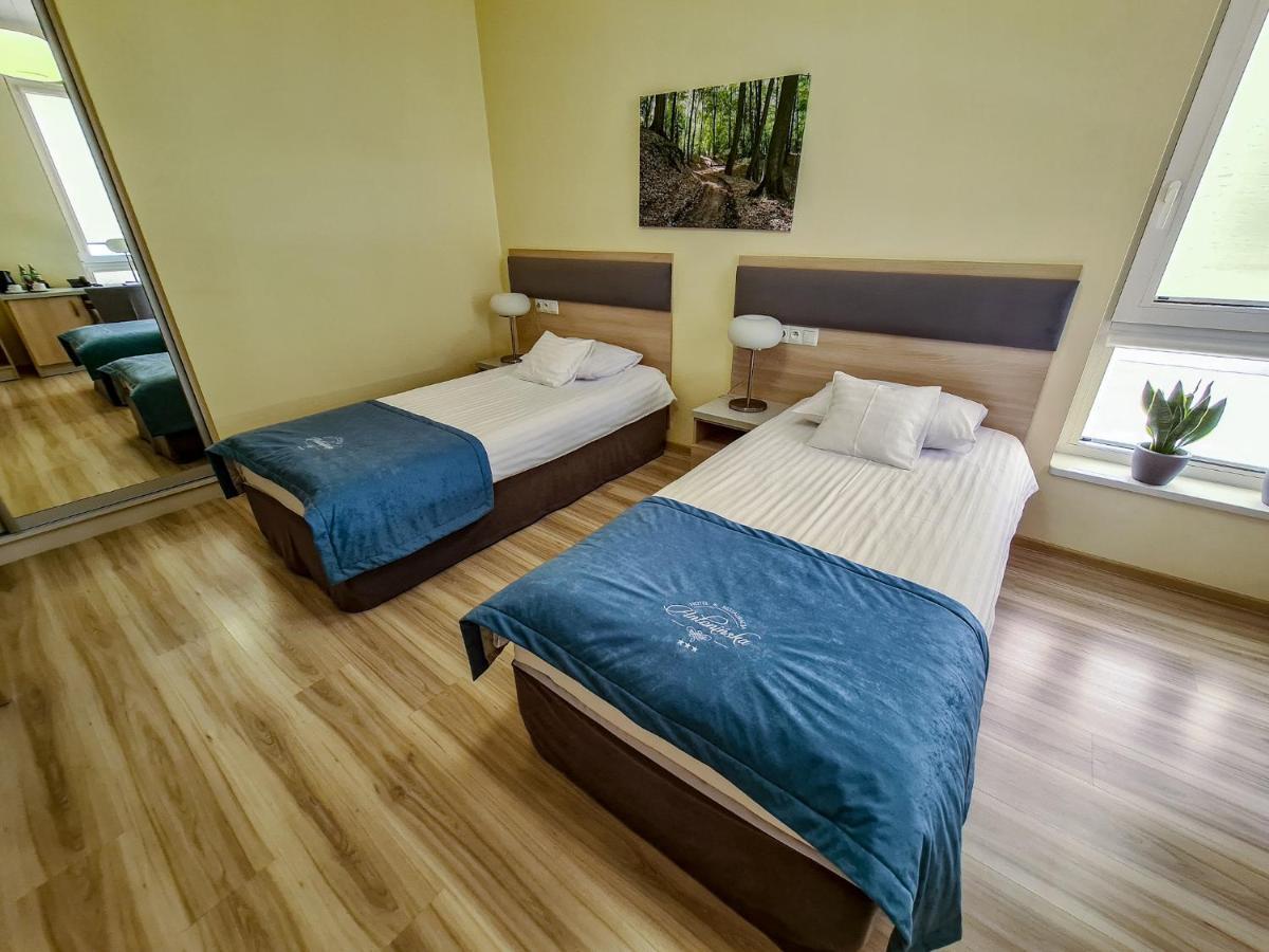 Antoninska Hotel & Apartamenty Leszno (Greater Poland) Exterior foto