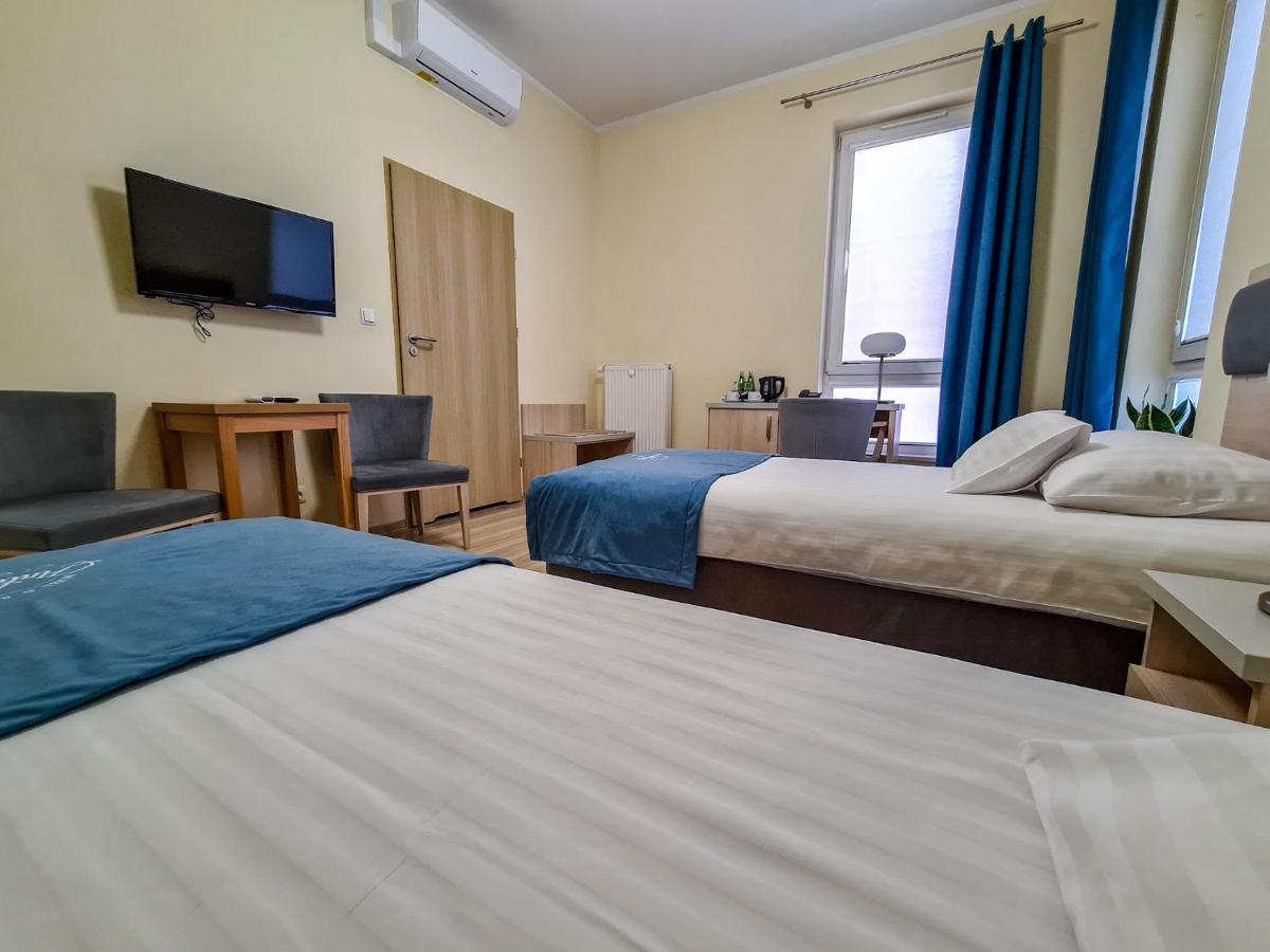 Antoninska Hotel & Apartamenty Leszno (Greater Poland) Exterior foto