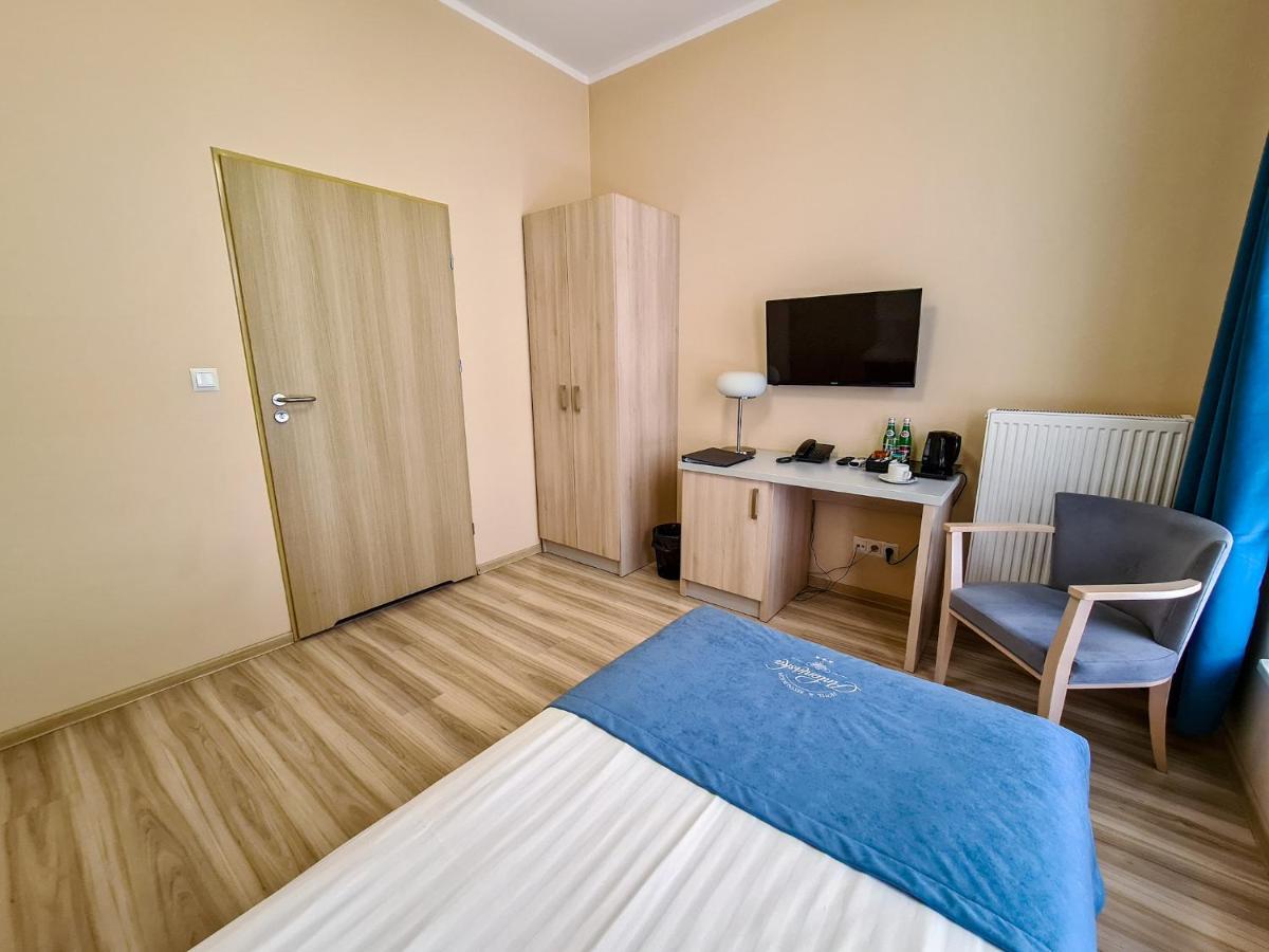 Antoninska Hotel & Apartamenty Leszno (Greater Poland) Exterior foto