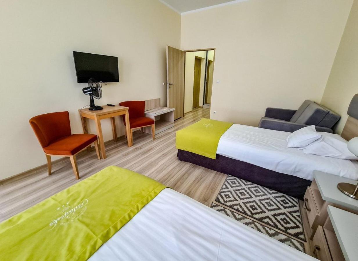 Antoninska Hotel & Apartamenty Leszno (Greater Poland) Exterior foto
