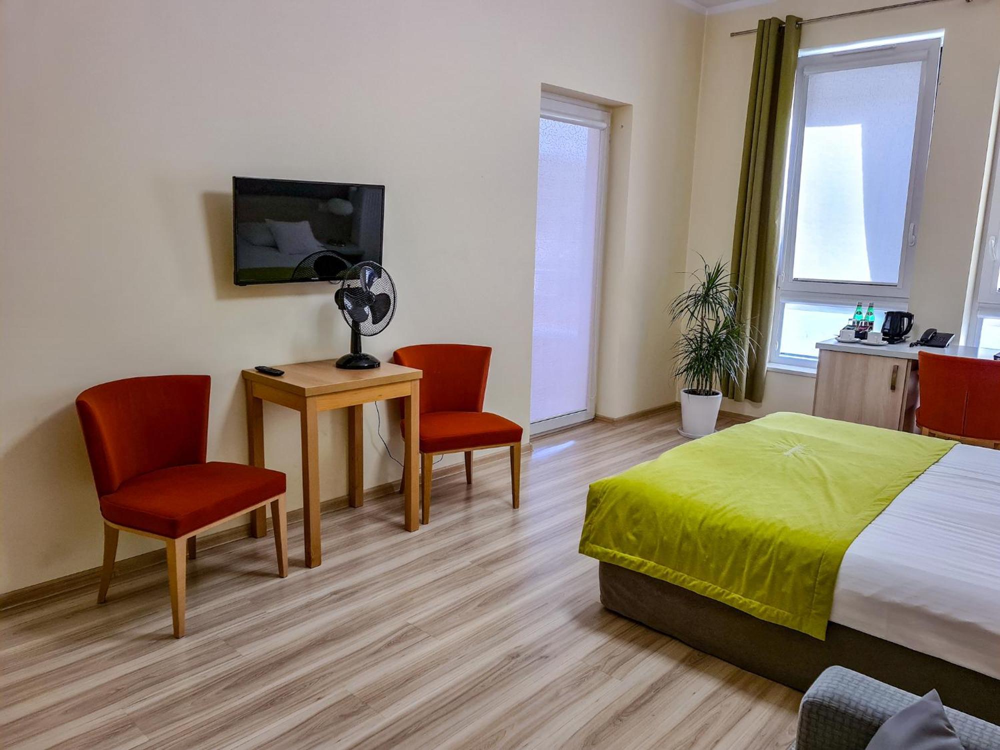 Antoninska Hotel & Apartamenty Leszno (Greater Poland) Exterior foto