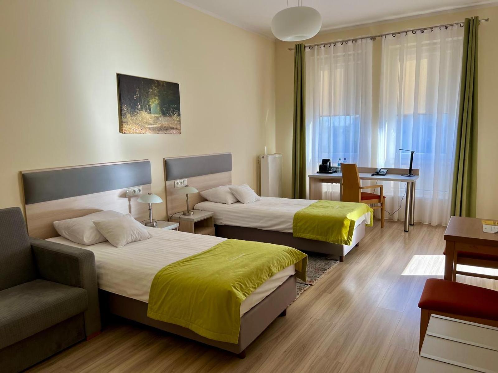 Antoninska Hotel & Apartamenty Leszno (Greater Poland) Exterior foto